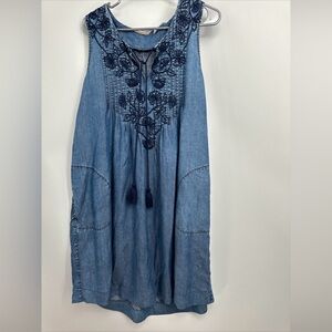 Soft Surrounding Tunic Dress Size  M Chambray Tender Embroidered